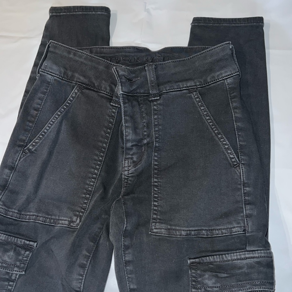 Women’s American Eagle Cargo Jeans